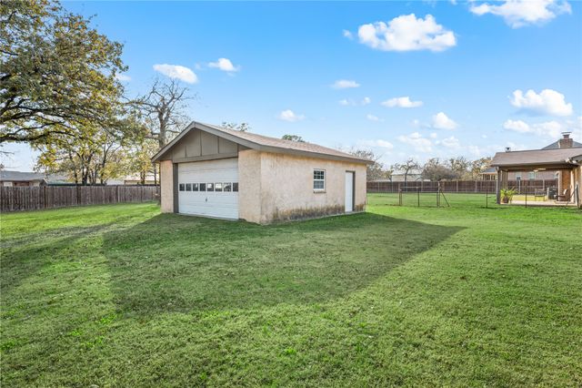 101 Ranch Road, Krugerville, TX 76227