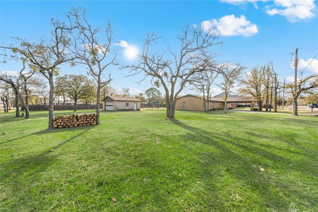 101 Ranch Road, Krugerville, TX 76227