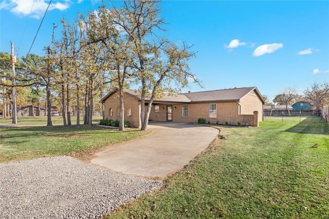 101 Ranch Road, Krugerville, TX 76227