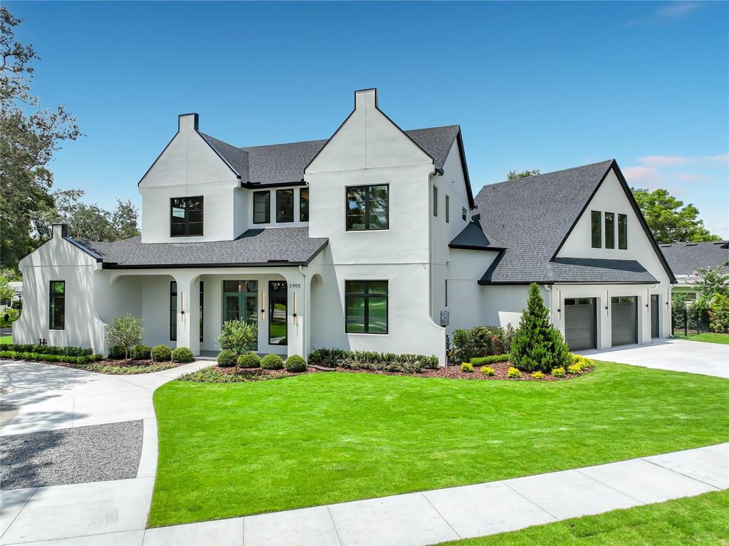 Image 2 of property listing at 2905 PARKLAND DRIVE, Winter Park, FL 32789