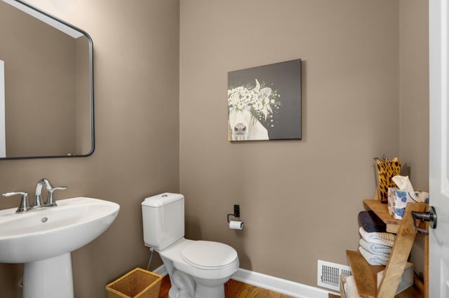 3582 Springwood Path, Eagan, MN 55123