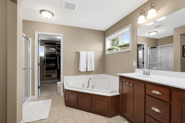 3582 Springwood Path, Eagan, MN 55123