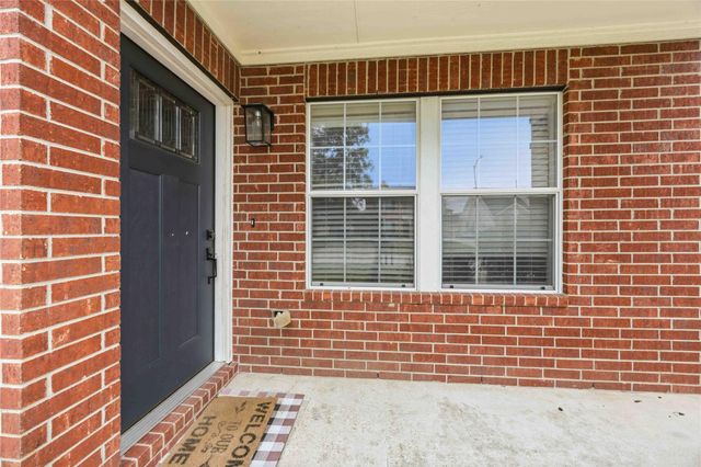 422 Laurel Pine Drive, Houston, TX 77339