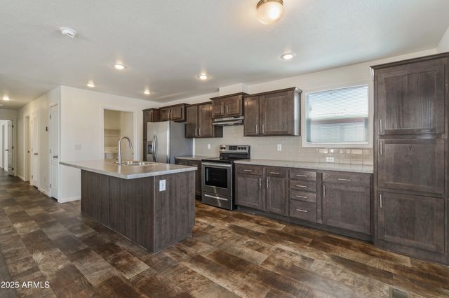 5601 W MISSOURI Avenue 150, Glendale, AZ 85301