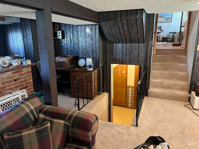 186 Clear Spring Dr, Twin Falls, ID 83301