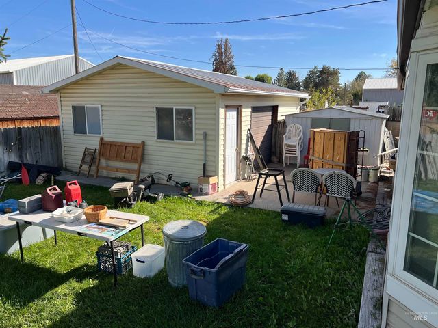 186 Clear Spring Dr, Twin Falls, ID 83301