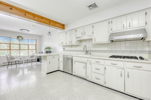 26 River Road, Suffern, NY 10901