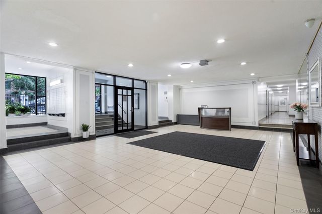 282 E 35th Street 4K, Brooklyn, NY 11203