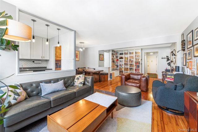 282 E 35th Street 4K, Brooklyn, NY 11203