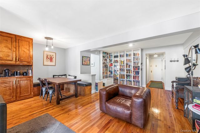 282 E 35th Street 4K, Brooklyn, NY 11203