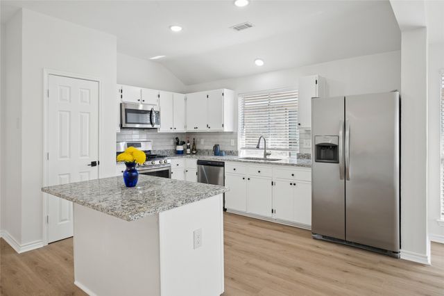 7606 Harbor Drive, Rowlett, TX 75088