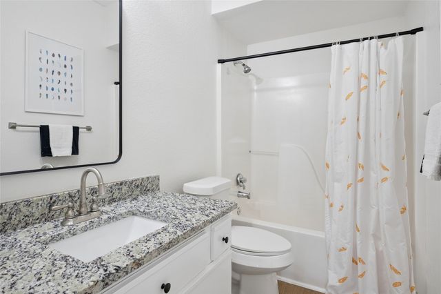 7606 Harbor Drive, Rowlett, TX 75088