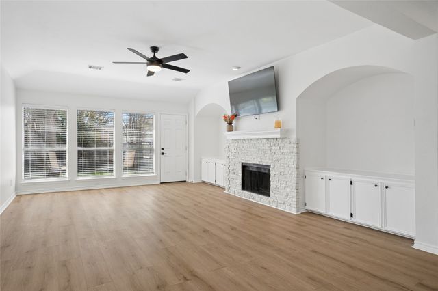 7606 Harbor Drive, Rowlett, TX 75088