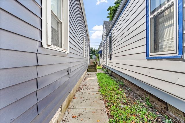 1804 E Spring Street, New Albany, IN 47150