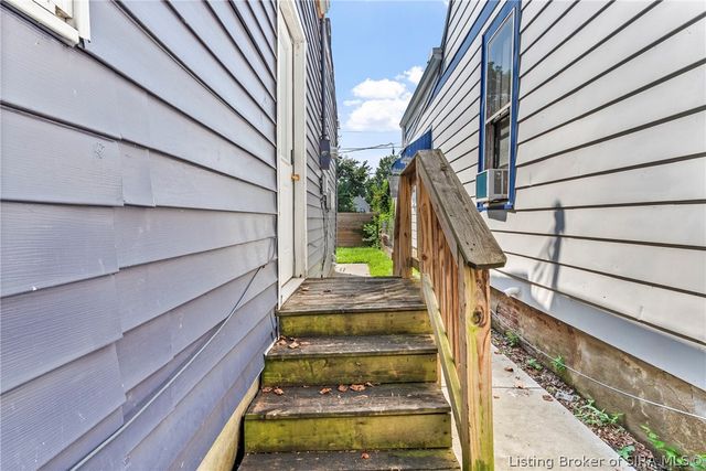 1804 E Spring Street, New Albany, IN 47150