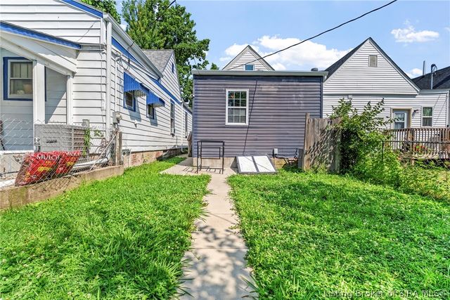 1804 E Spring Street, New Albany, IN 47150