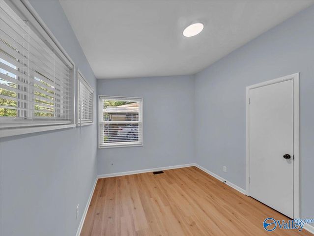 2912 Hillsboro Road, Huntsville, AL 35805