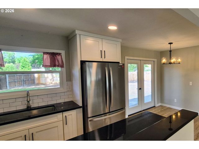 1504 Sw 41ST St, Pendleton, OR 97801