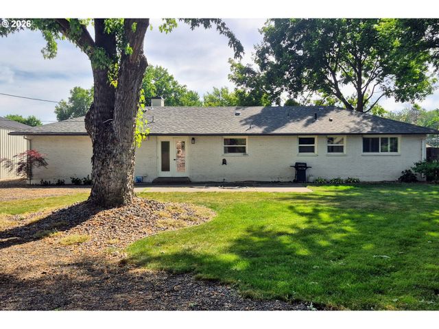1504 Sw 41ST St, Pendleton, OR 97801