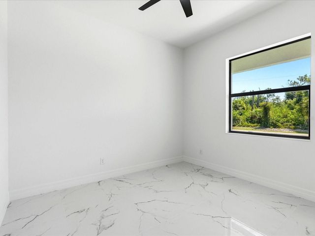 108 LOMAS RD, Rotonda West, FL 33947
