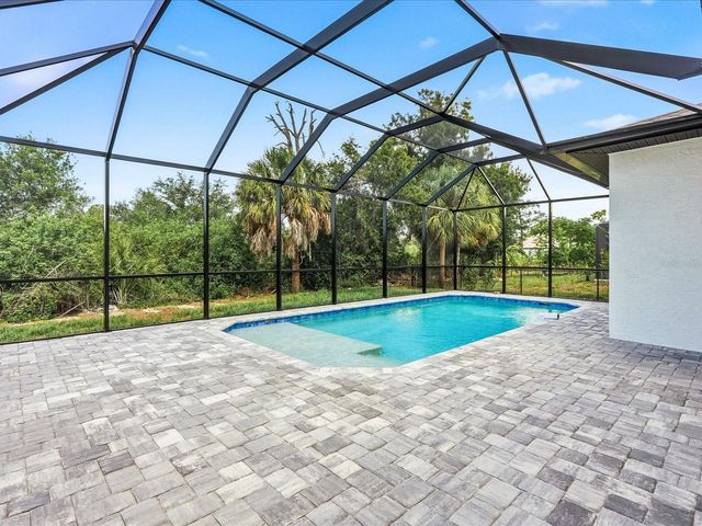 108 LOMAS RD, Rotonda West, FL 33947