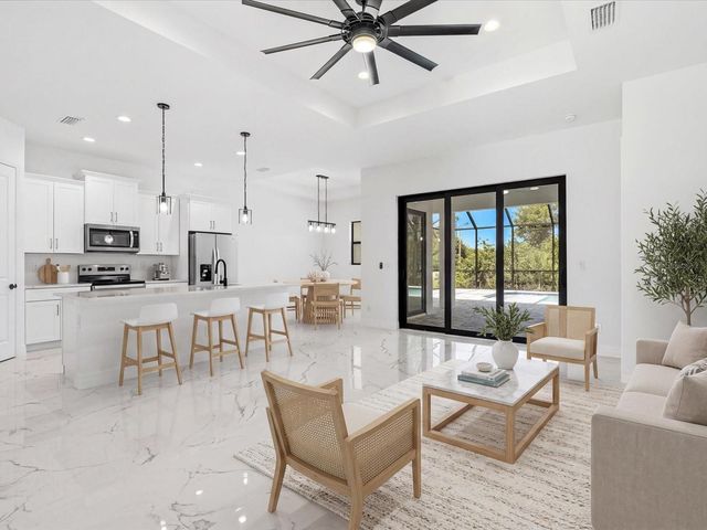 108 LOMAS RD, Rotonda West, FL 33947