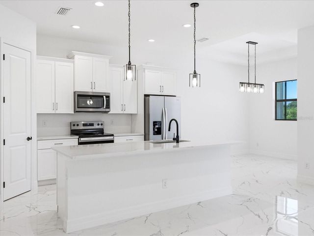 108 LOMAS RD, Rotonda West, FL 33947