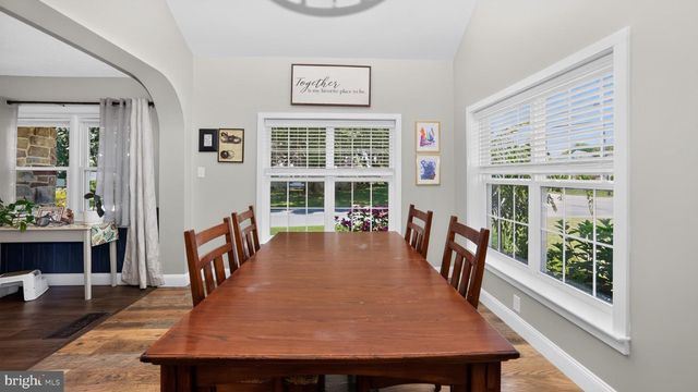 111 WATER ST, New Holland, PA 17557