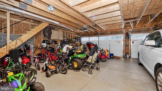 111 WATER ST, New Holland, PA 17557