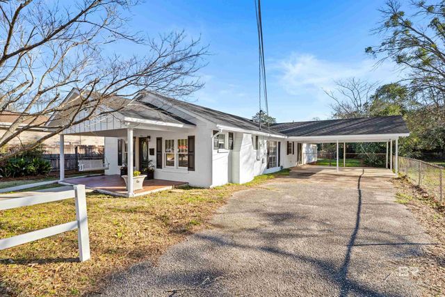106 N White Avenue, Bay Minette, AL 36507