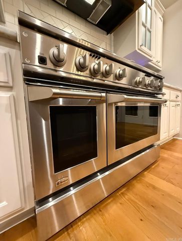 2730 Collins, Conway, AR 72034