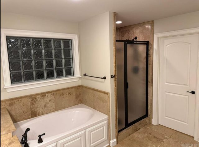 2730 Collins, Conway, AR 72034