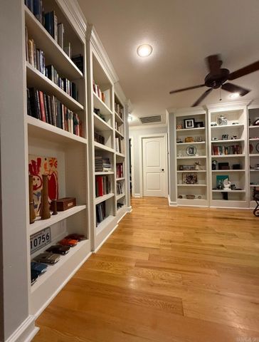 2730 Collins, Conway, AR 72034