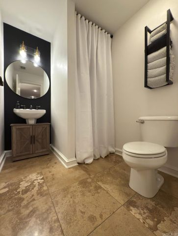 2730 Collins, Conway, AR 72034