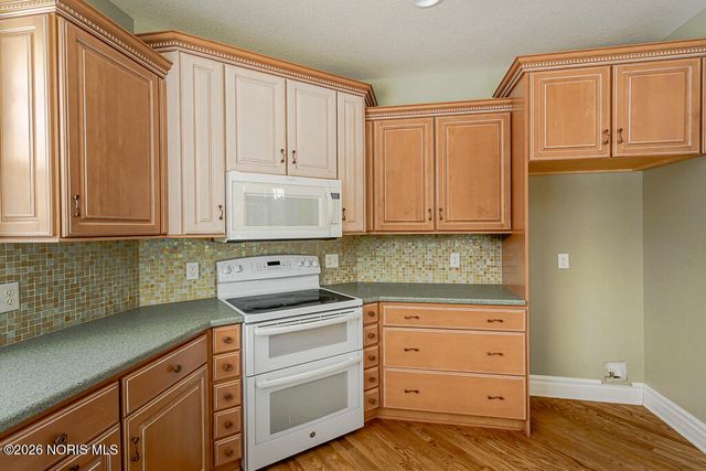 10116 Blue Creek North, Whitehouse, OH 43571