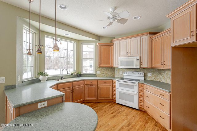 10116 Blue Creek North, Whitehouse, OH 43571