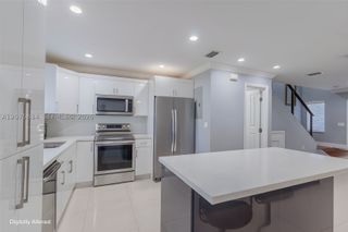 9425 NW 114th Ln 3, Hialeah Gardens, FL 33018