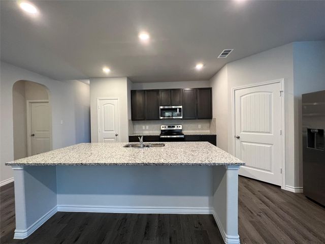 8120 Sycamore Brook Drive, Fort Worth, TX 76123