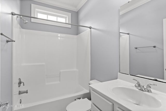 100 Lindy Court, Hampstead, NC 28443