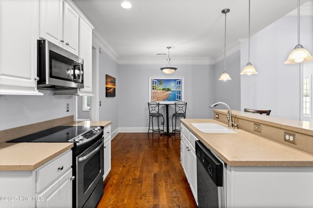 100 Lindy Court, Hampstead, NC 28443