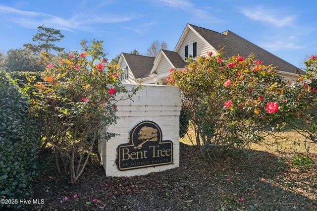 100 Lindy Court, Hampstead, NC 28443