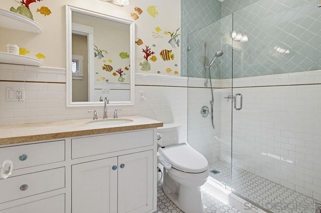 464 C, Coronado, CA 92118