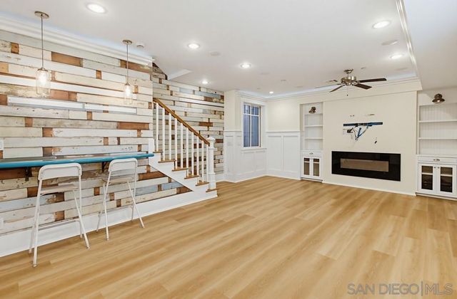464 C, Coronado, CA 92118