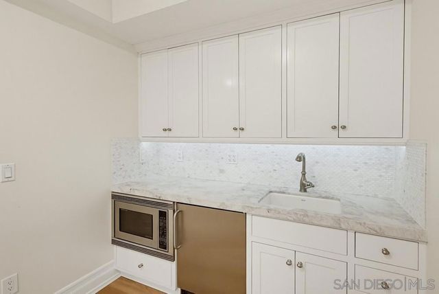 464 C, Coronado, CA 92118