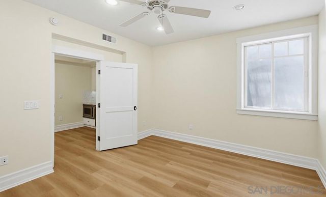 464 C, Coronado, CA 92118