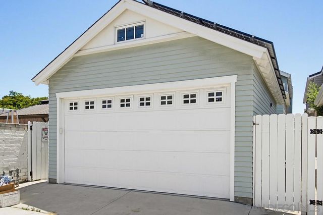 464 C, Coronado, CA 92118