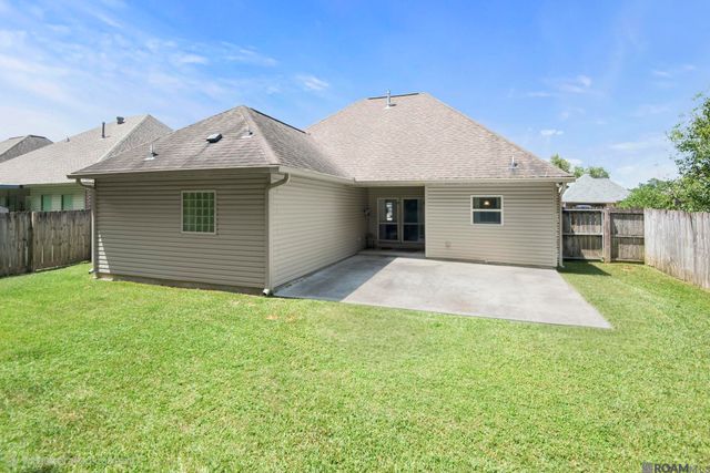 10154 Angela Dr, Denham Springs, LA 70706