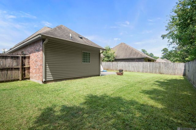 10154 Angela Dr, Denham Springs, LA 70706
