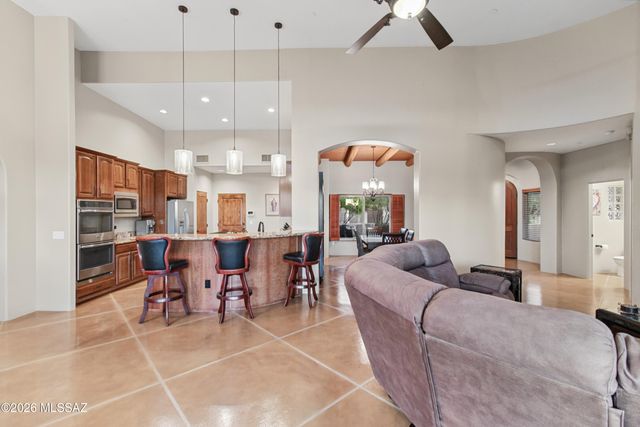 10873 N Pusch Ridge View Place, Tucson, AZ 85737