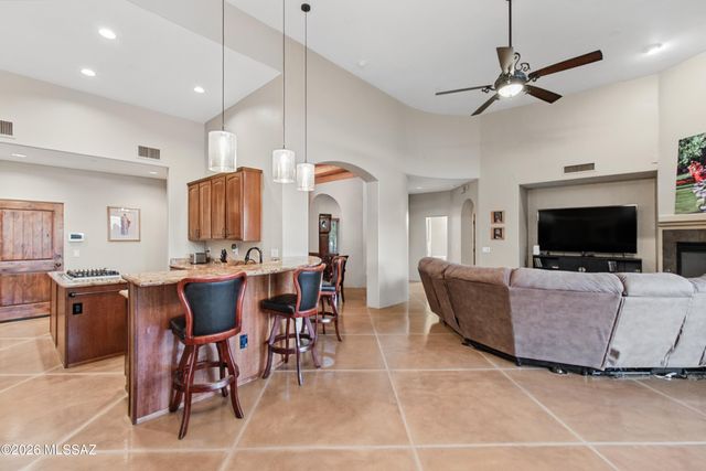 10873 N Pusch Ridge View Place, Tucson, AZ 85737